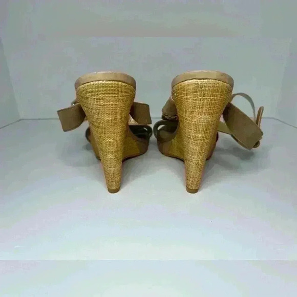 Stuart Weitzman Women’s Belfor Flower Wedges‎ Sandals Size 8.5 - Picture 5 of 11